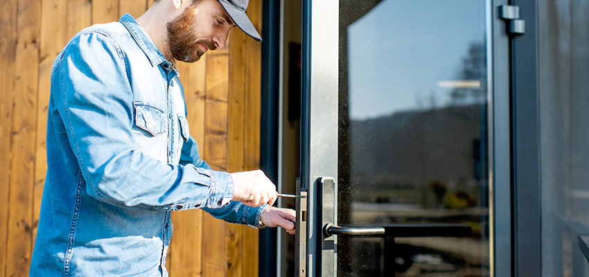 Frameless Glass Storefront Door Locks Replacement in Roselle Park, NJ