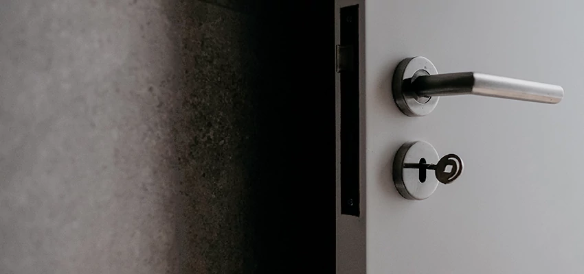 Front Door Handle Repair And Installation in Roselle Park, NJ